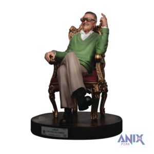 Stan Lee – The King of Cameos (Master Craft) figuur, 33 cm