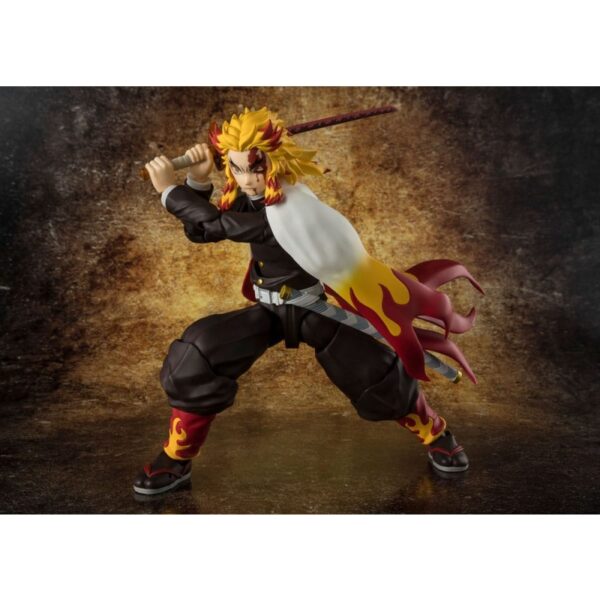 Фигурка Demon Slayer: Kimetsu no Yaiba S.H.Figuarts, Kyojuro Rengoku, 15 см