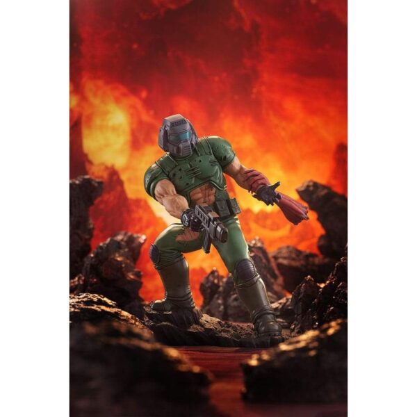 Doom Pop Up Parade PVC Statue Doom Marine 17 cm