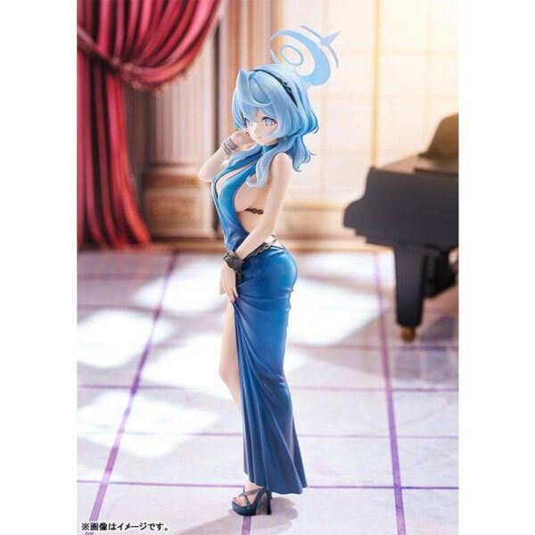 Фигурка Blue Archive из ПВХ 1/7 — Ако (в платье), 25 см