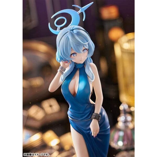 Фигурка Blue Archive из ПВХ 1/7 — Ако (в платье), 25 см