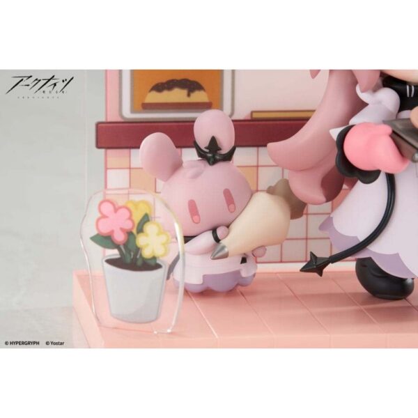 Arknights Would You Like A Dessert? Mini Series PVC Statue Civilight Eterna 11 cm